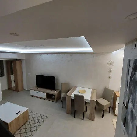 Lux Jelena Apartment Surcin